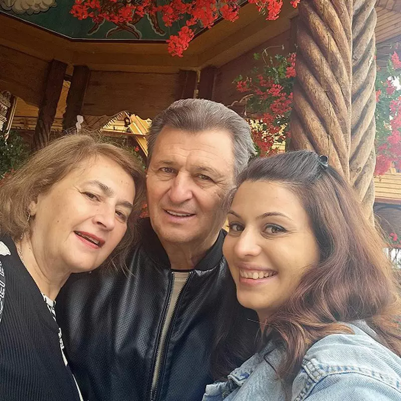 Nea Marin si Mioara 8