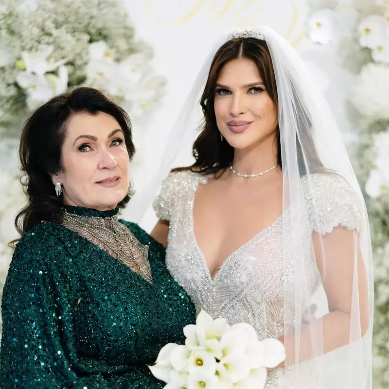 Monica Bîrlădeanu-mama5