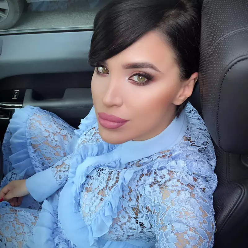 cum arată Adelina Pestrițu la o săptămână după ce a născut