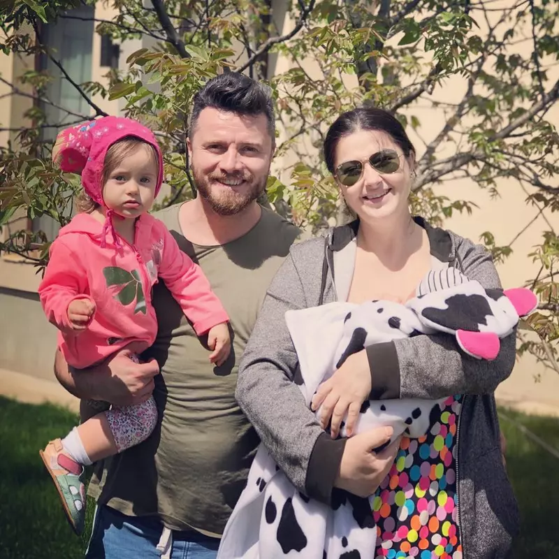 Gabriela Cristea, Tavi Clonda și fiicele lor