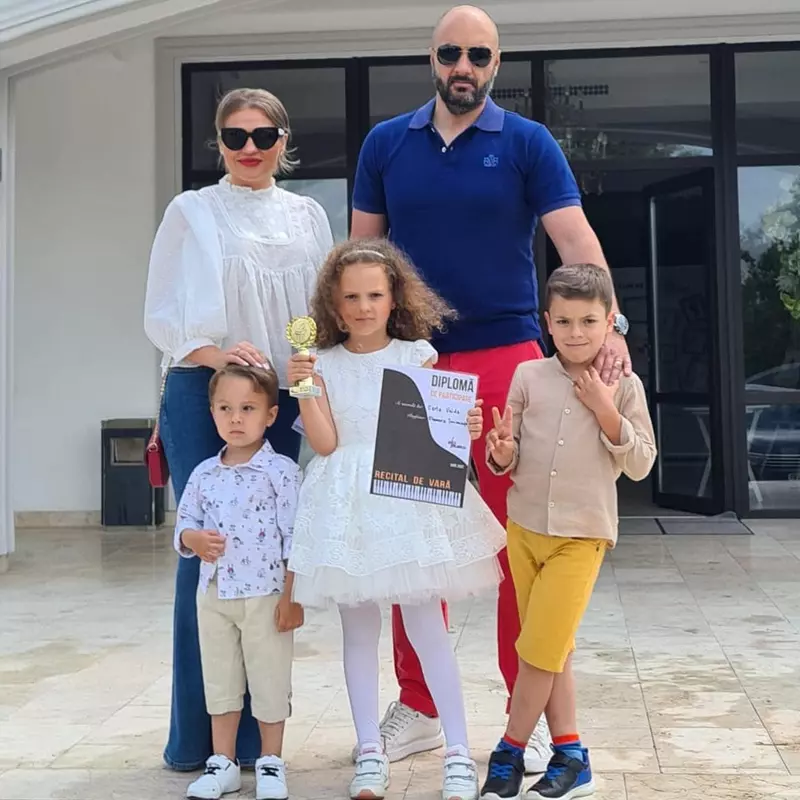 Mirela-Vaida-si-familia-2