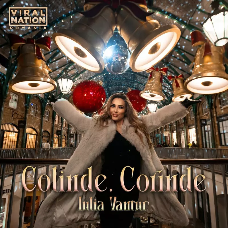 iulia vantur colind cu parintii (2)