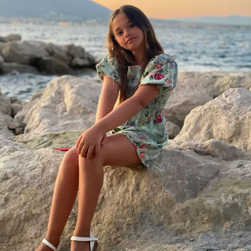 Antonia, primul pictorial împreună cu fiica ei (1)