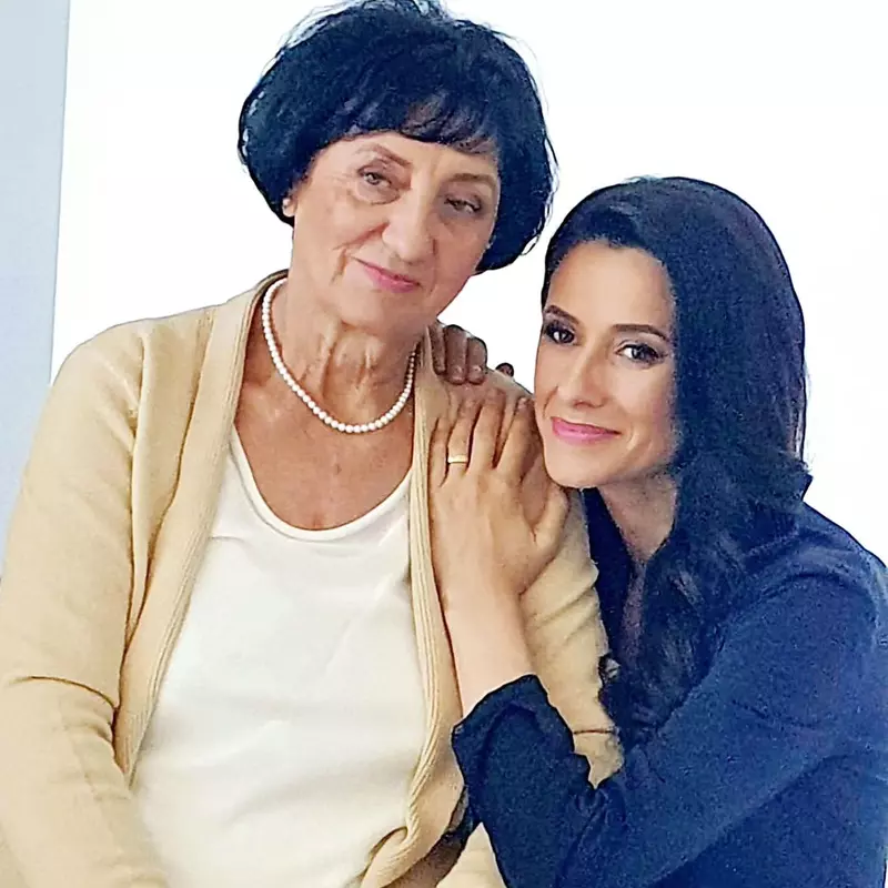 iuliana-tudor-si-mama-2