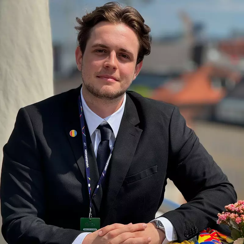 aris-melkior-a-implinit-21-de-ani-15