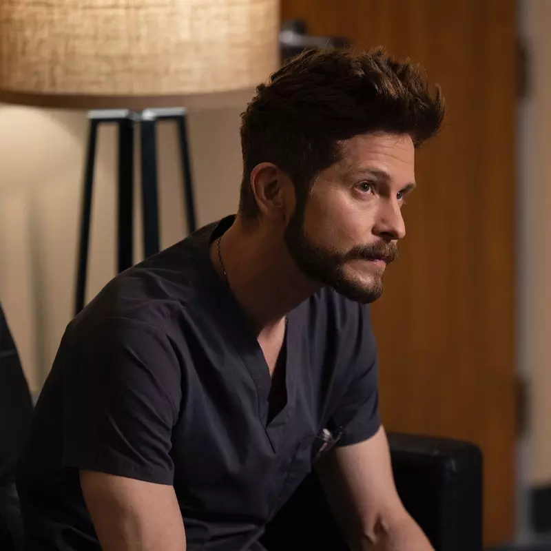 Serialul 6 din „The Resident” este pe Netflix  (2)