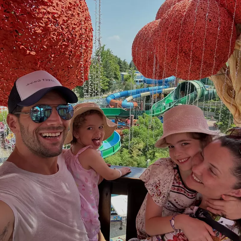 adrian-nartea-sotie-fiice-mama (3)