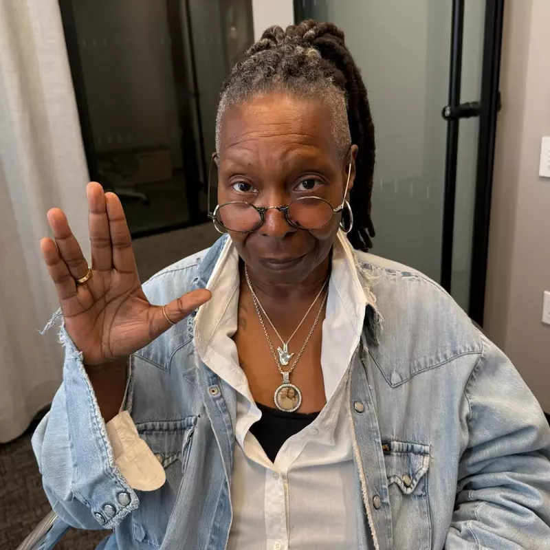 I am honored to receive this “Live Long & Prosper” Pendant from Leonard Nimoy’s daughter Julie and his son-in-law David Knight for my participation in the “Breathe Boldly” campaign that helped raise awarene