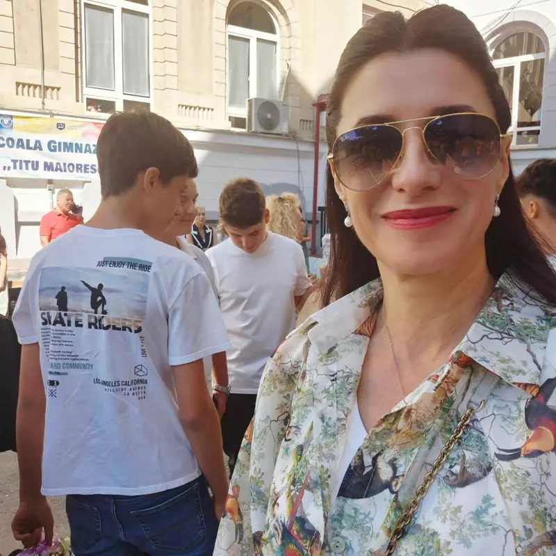 iuliana-tudor-prima-zi-de-scoala-tudor