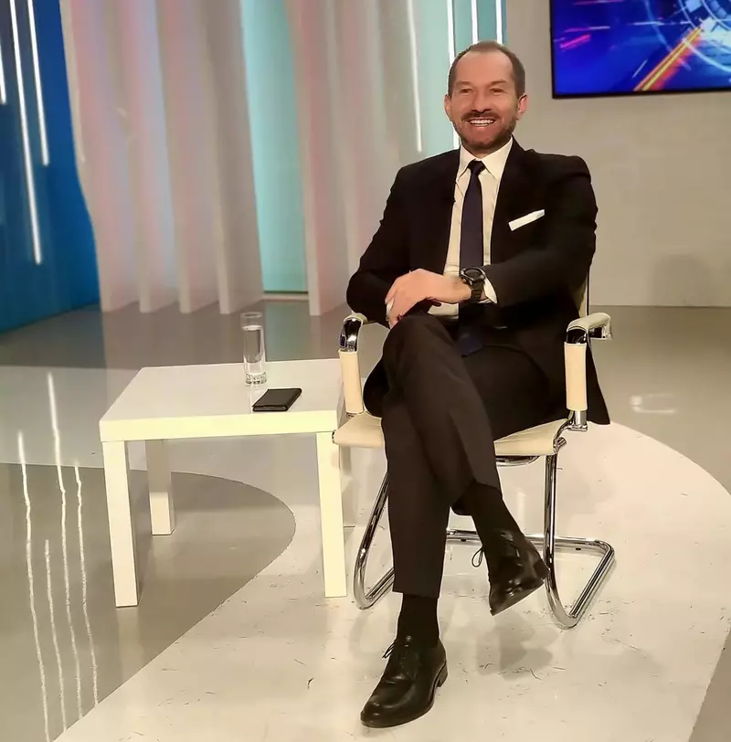 Mihai Sturzi platou TV