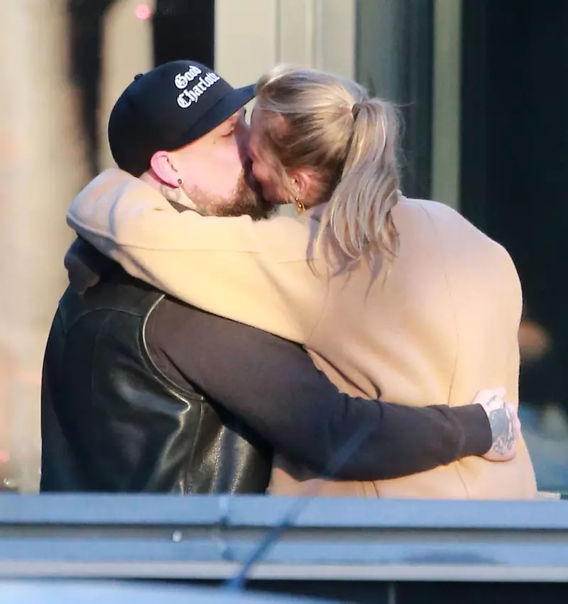 Exclusive… Cameron Diaz & Benji Madden Pack On The PDA