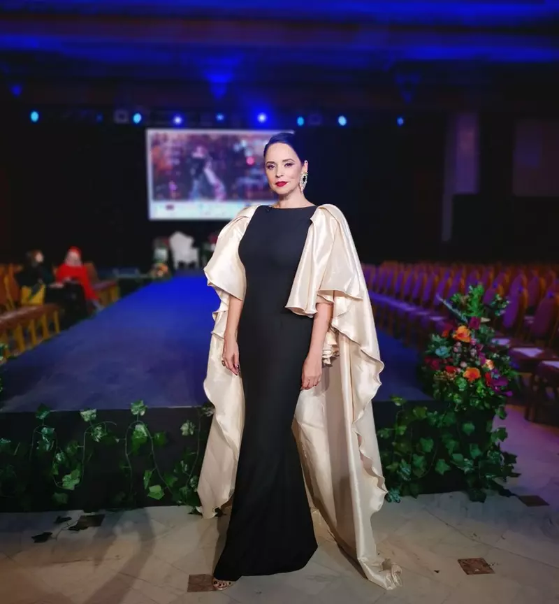 Fiica Andreei Marin a aflat târziu că mama ei este vedetă