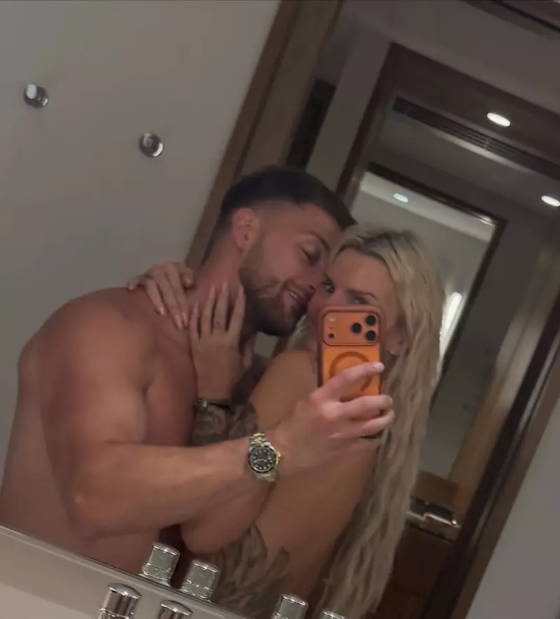 Kerry Katona și Paolo Margaglione (2)