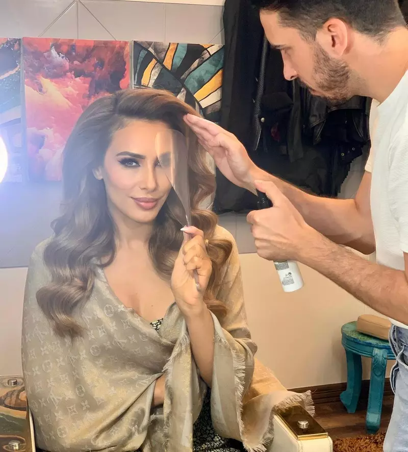 Iulia-Vantur-isi-pregateste-revenirea-la-TV.-Unde-se-va-vedea-show-ul-gandit-de-iubita-lui-Salman-Khan-2