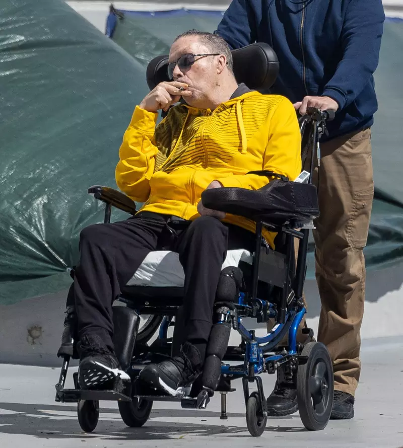 EXCLUSIVE: Smoke Show! Legendary Actor Tim Curry Looks Cool In Yellow Track Jacket While Smoking A Cigarette As He Celebrates His 78th Birthday In LA – 18 Apr 2024