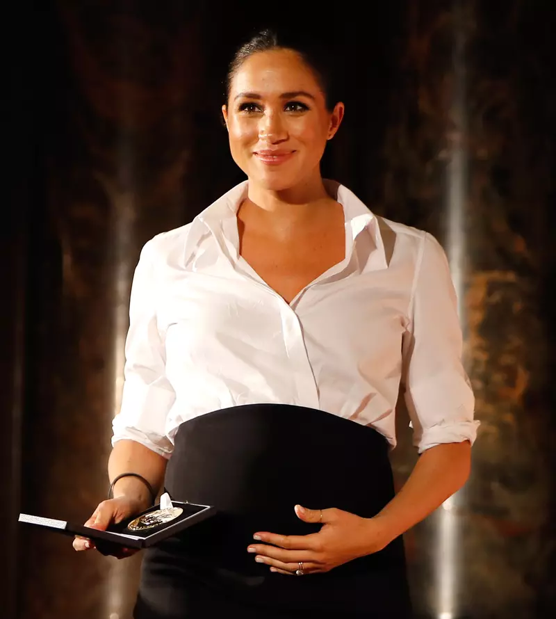 Cum se comportă Meghan Markle în rolul de mamă