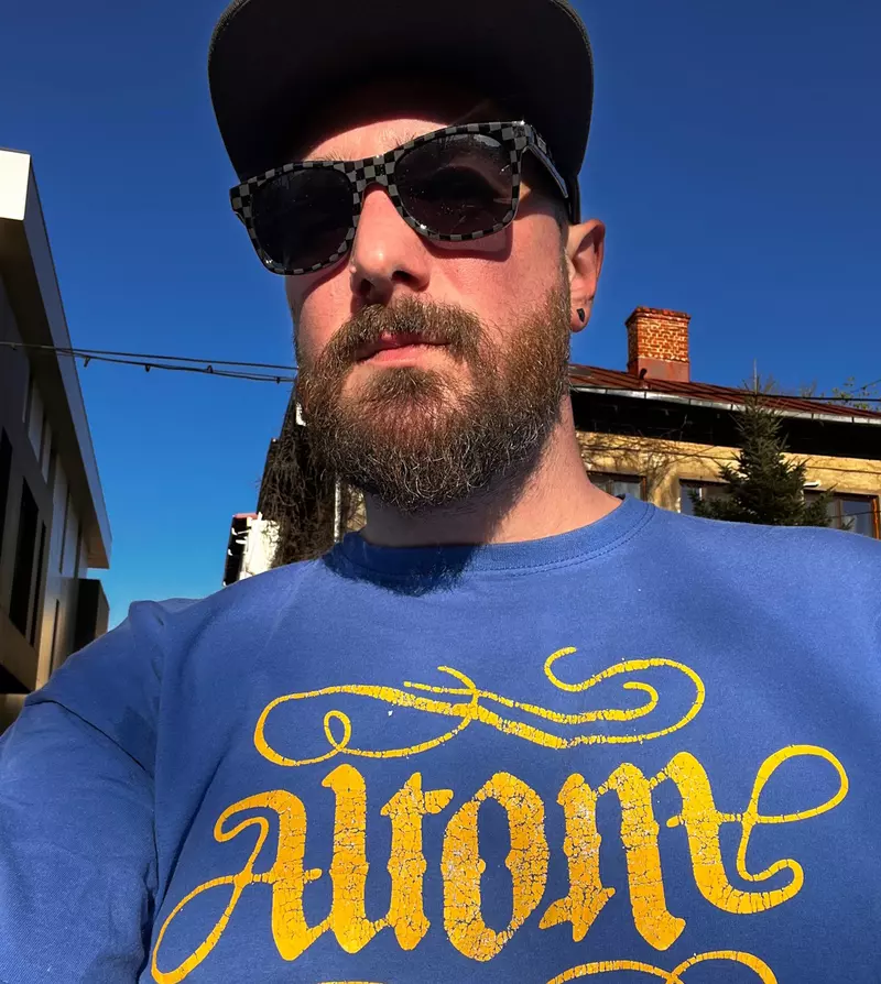DJ Alt Om