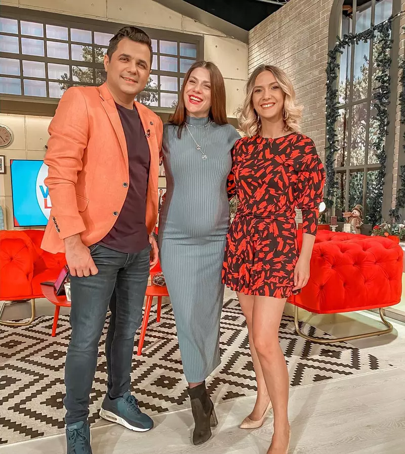 Tily Niculae, Cove și Adela Popescu