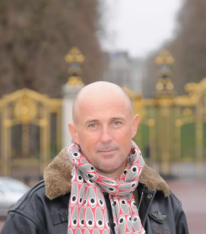 Mugur Mihăescu Omicron