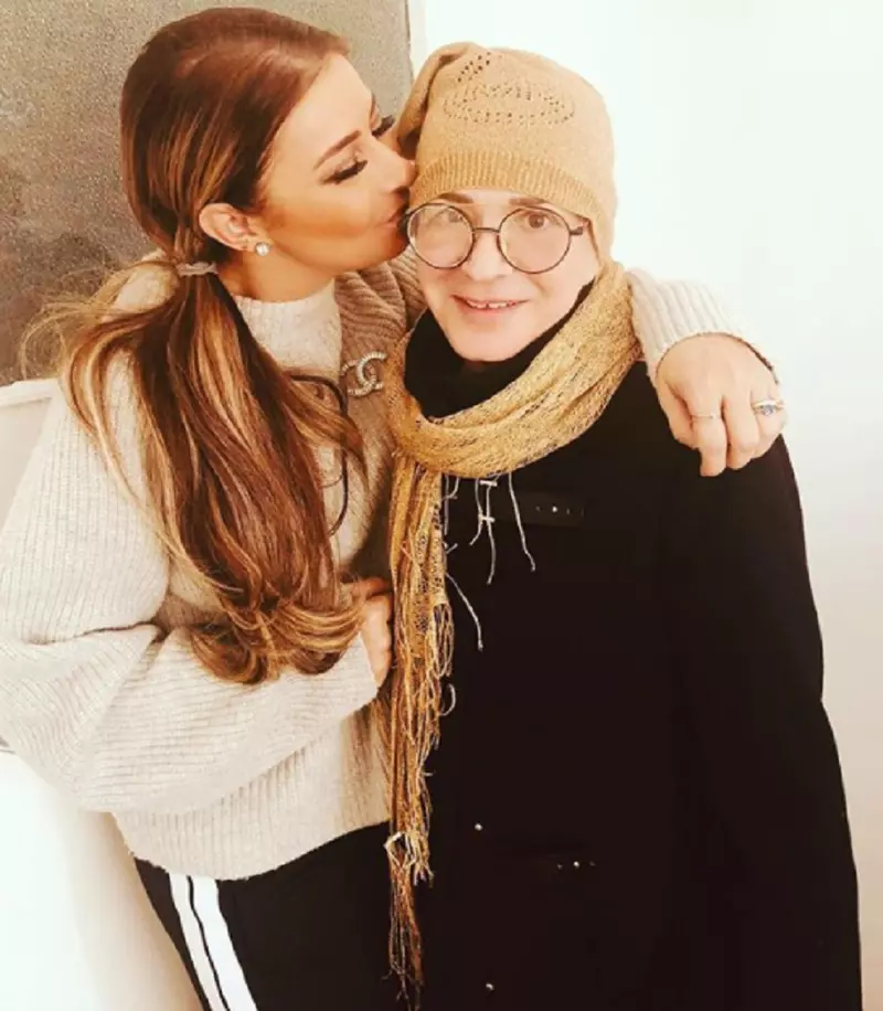 Anamaria Prodan si Ionela Prodan