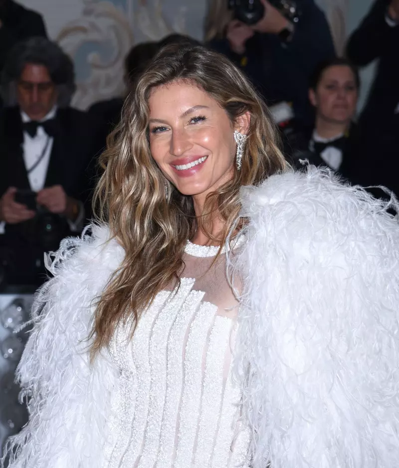 2023 Met Gala Celebrating Karl Lagerfeld: A Line of Beauty