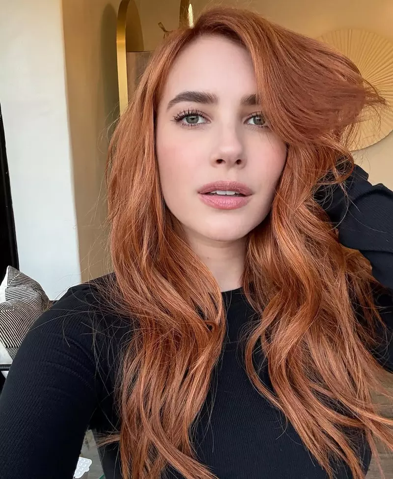 Emma Roberts, schimbare de look spectaculoasă. Asemănarea cu Julia Roberts este izbitoare (1)