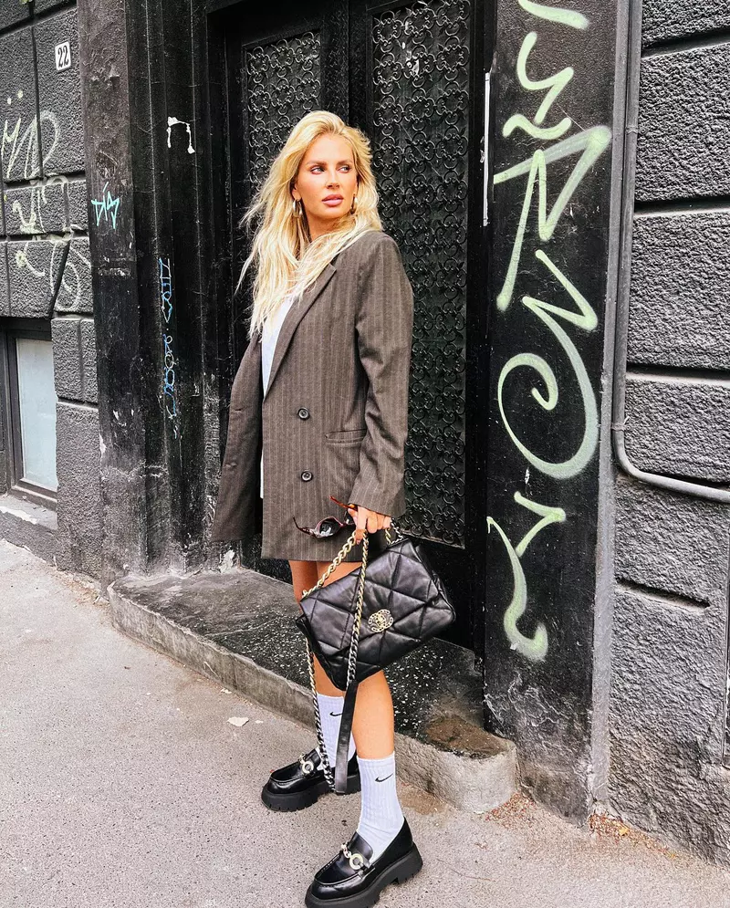 Andreea Bănică, aspru criticată pentru stilul ei vestimentar