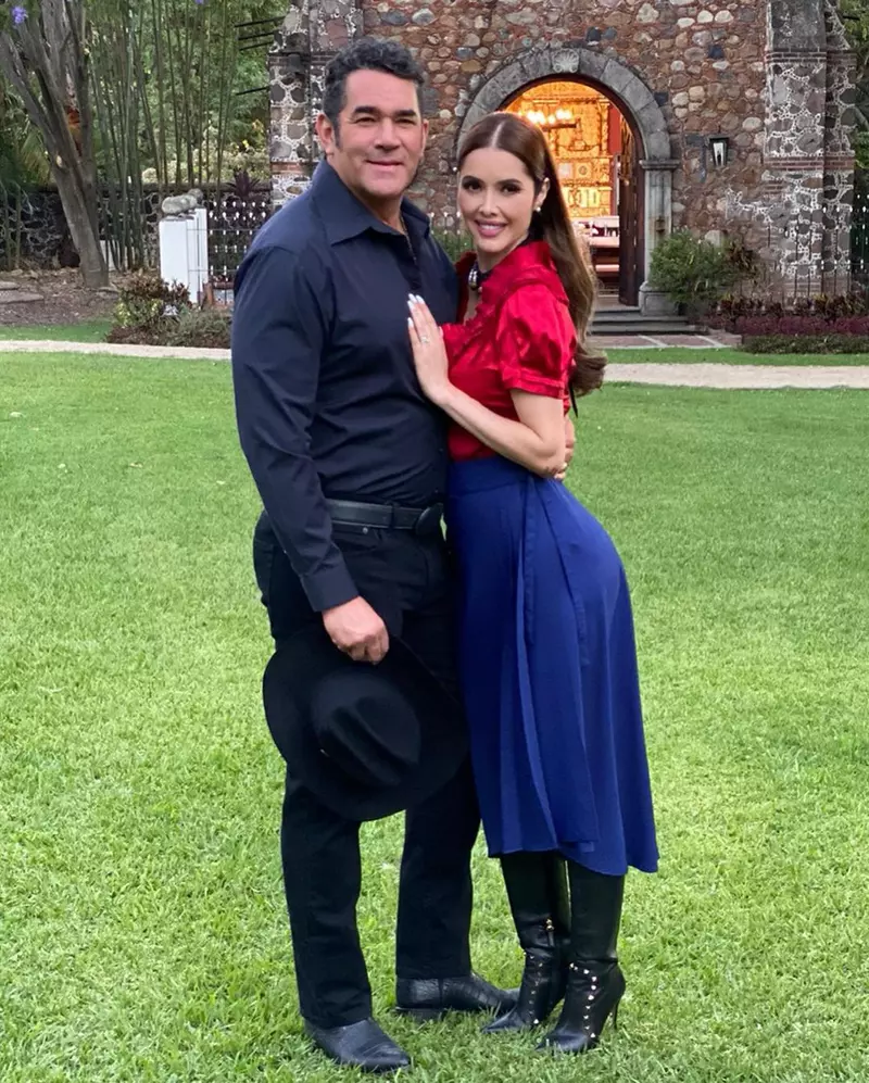 Marlene-Favela-s-a întors-la-telenovele-după-șase ani (6)