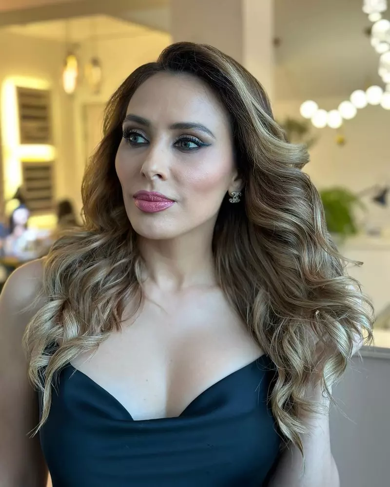 Iulia Vantur si-a cumparat casa in Dubai  (2)