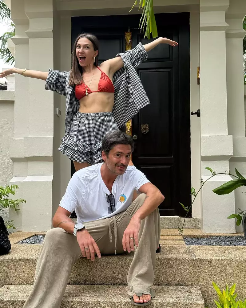 adela-popescu-în-thailanda-la-radu-valcan-filmarile-insula-iubirii-2025 (15)