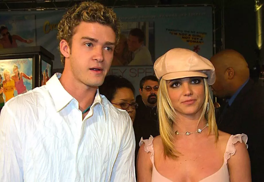 Britney Spears ;i Justin Timberlake, ]n anul 2002. Foto: Profimedia