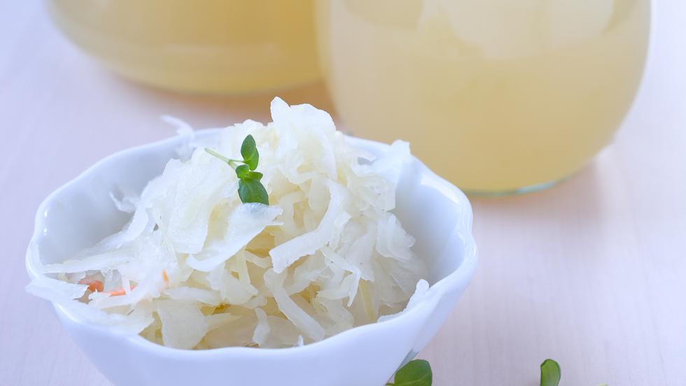 Zeama De La Murături O Minune Pentru Sănătate Intărește Organismul Slăbit și Incetinește Procesul De Imbătranire Culinar Retete Culinare Sanatate Sanatate Avantaje Ro De 20 De Ani Pretuieste Femei Ca Tine
