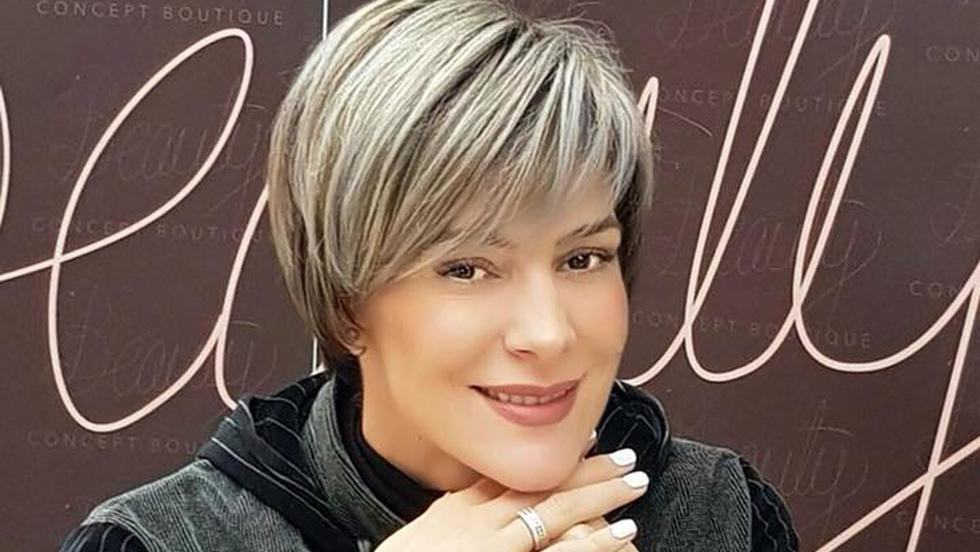 Fotografie De Colecție Cu Roxana Ciuhulescu Uite Cum Arăta Vedeta La 18 Ani Vedete Avantaje Ro De 20 De Ani Pretuieste Femei Ca Tine