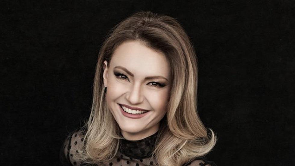 Dana Războiu Adevărul Despre Divorț Nu Spun Nimic De Mulți Ani Dar Acum Vreau Măcar Sa Fiu Lăsată Sa Mi Exprim Dezamăgirea Vedete Avantaje Ro De 20 De Ani Pretuieste
