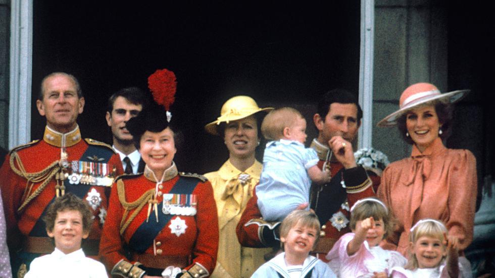 Motivul Conflictului Dintre Prințesa Diana și Prințesa Anne Sora Prințului Charles Diana Refuza Să Meargă La Evenimentele La Care Participa Cumnata Ei Vedete Avantaje Ro De 20 De Ani Pretuieste