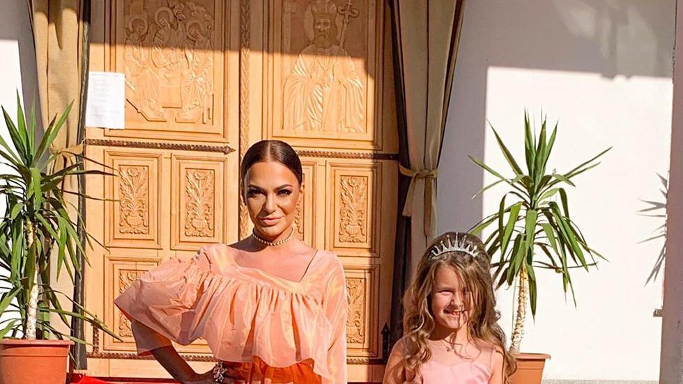 Andreea Antonescu I L A Prezentat Pe Iubitul Ei Fiicei Sale