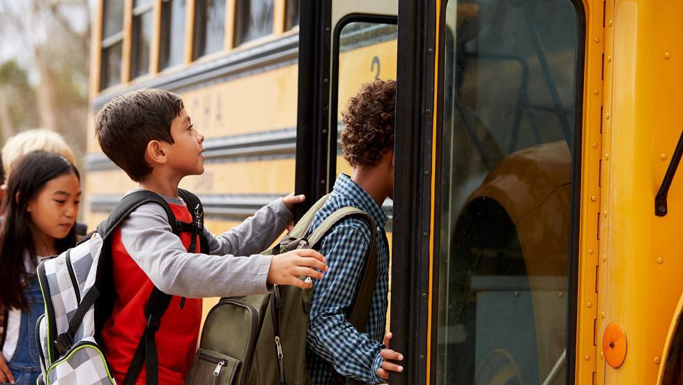 Transport Gratuit Pentru Elevi Vor Circula Pe Baza Carnetului De Elev