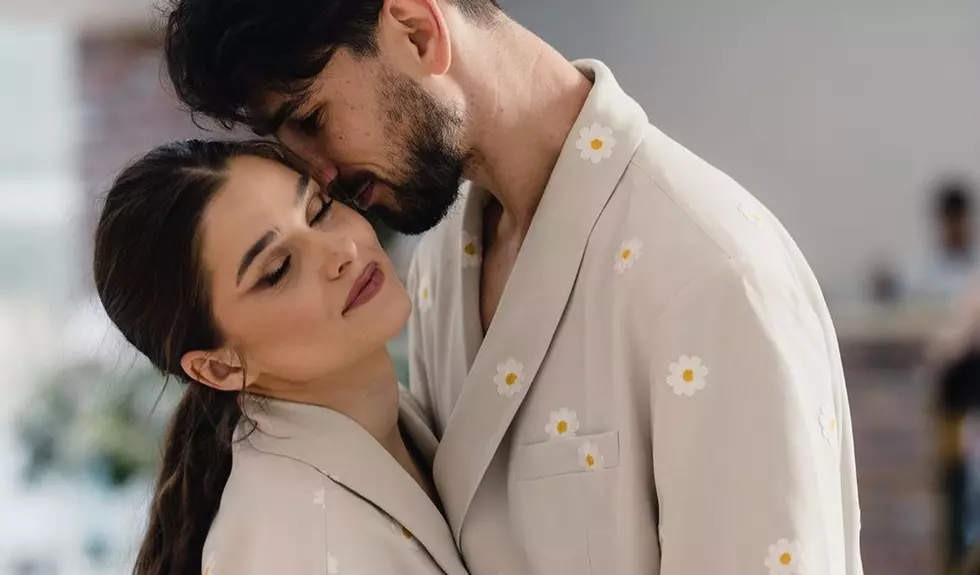 Anghel Damian, ipostază neașteptată la concertul Rosaliei. Theo Rose a surprins momentul: "Nici nu am apucat să mă dezmeticesc, că..."