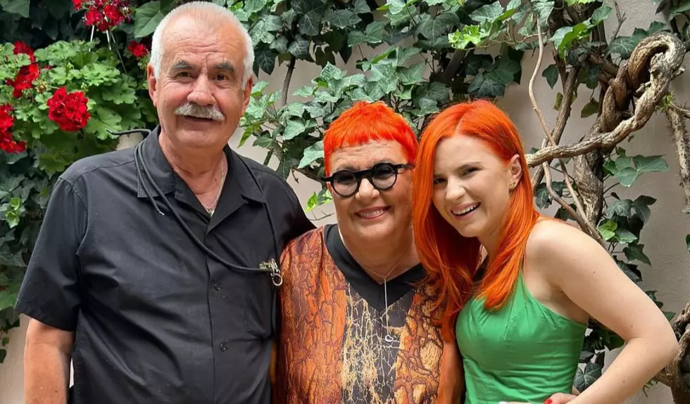 Cristina Ciobănașu, vacanță de vis în Toscana alături de partenerul ei și de părinții ei adoptivi