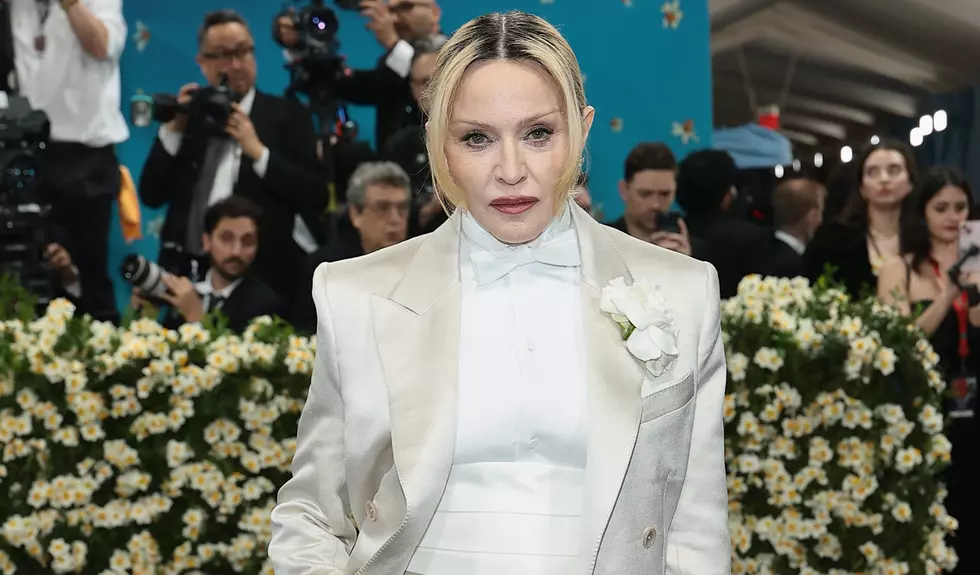 Madonna, mesaj emoționant pentru fiicele sale gemene. Cum arată Stella și Estere, care au împlinit 14 ani