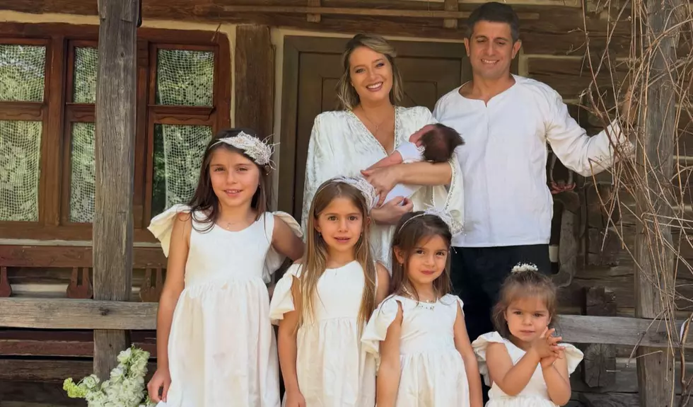 Laura Cosoi, sinceră despre ajutorul primit de la soțul ei după nașterea celui de-al cincilea copil: "Mi-a fost teamă"