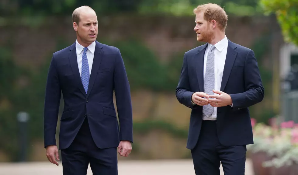 Adevăratul motiv pentru care Prințul Harry s-ar întoarce în Marea Britanie înainte ca Prințul William să devină rege: "Timpul se scurge"