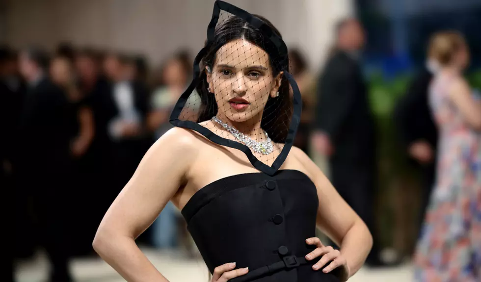 Rosalía și partenera ei, Loli Bahia, ipostaze romantice pe străzile din Paris. Cum au fost fotografiate de paparazzi