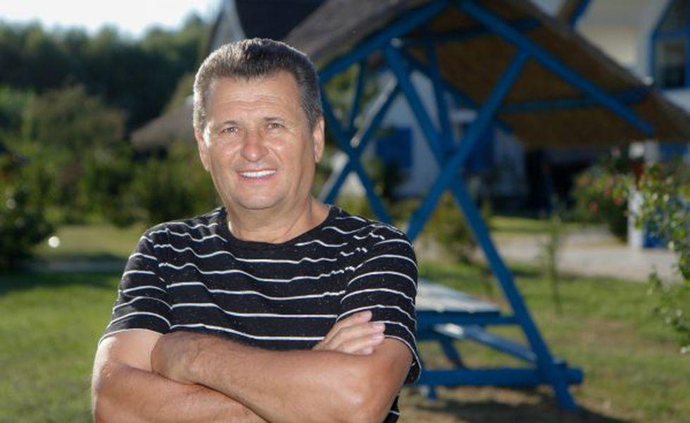 Nea Mărin Pune Iar Vedetele La Treabă In Show Ul Poftiți La Muncă Antena 1 Tvmania Ro