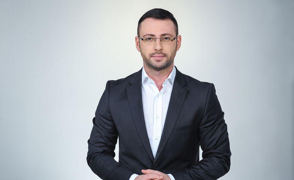 Radu Andrei Tudor Va Prezenta Din 17 Aprilie Pulsul Zilei La Tvr 1 Tvmania Ro