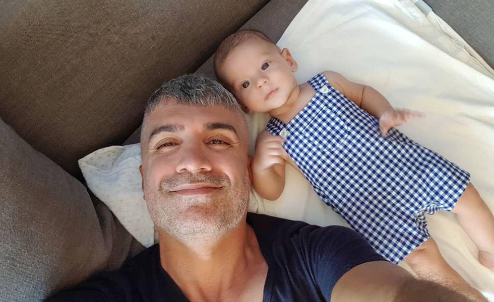 Foto Fiul Lui Ozcan Deniz A Implinit Un An Aflaţi Cum Si A Sărbătorit Fiul Actorul Din Mireasa Din Istanbul Tvmania Ro
