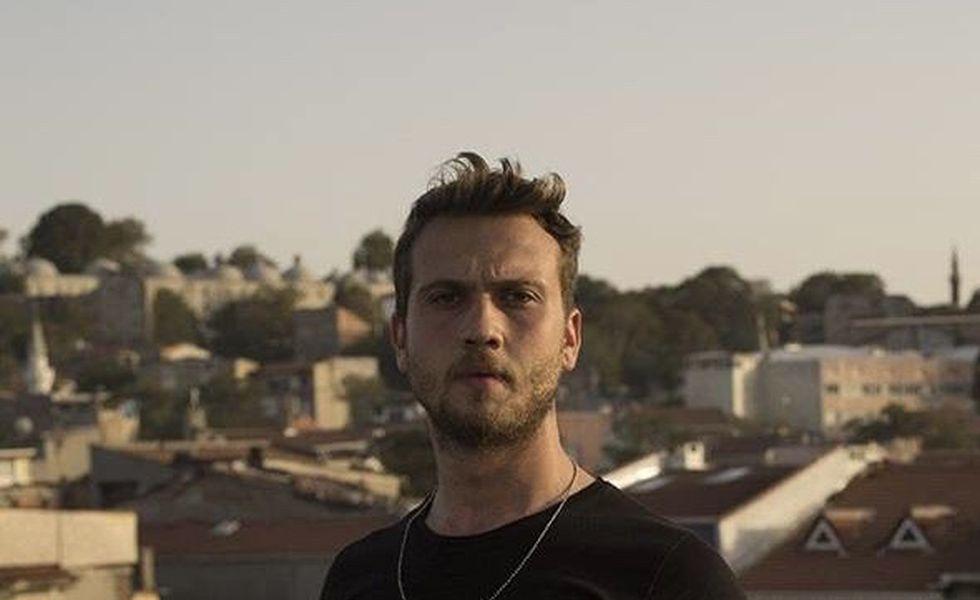 Ce Face Vara Aceasta Aras Bulut Iynemli Protagonistul Din Legea Familiei Tvmania Ro