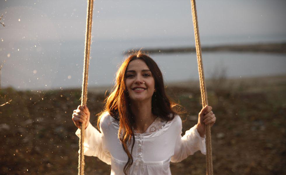 Irem Helvacioglu Nefes Din Serialul Lacrimi La Marea Neagra Din Spital La Actorie Tvmania Ro