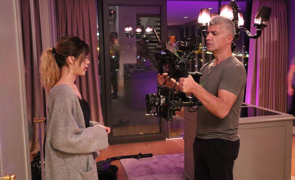 Ozcan Deniz Face Pe Regizorul In Carantină Ce Filmează Actorul Tvmania Ro