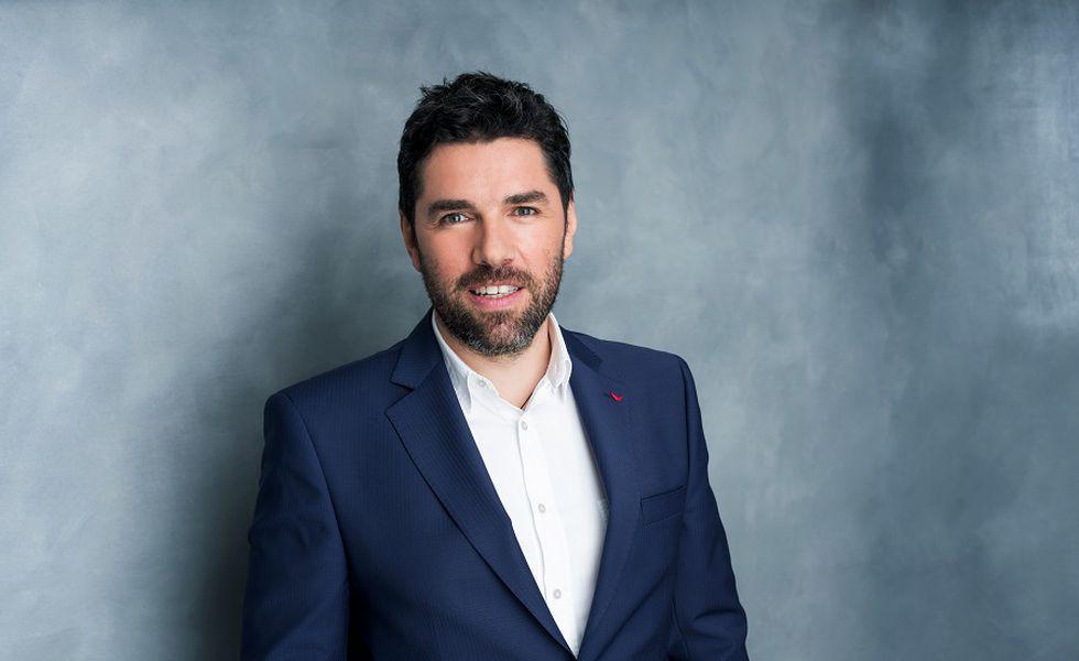 EXCLUSIV. Alex Dima: „Mi-e dor să mă apropii de oameni fără mască, mănuși, suspiciuni" | TVmania.ro